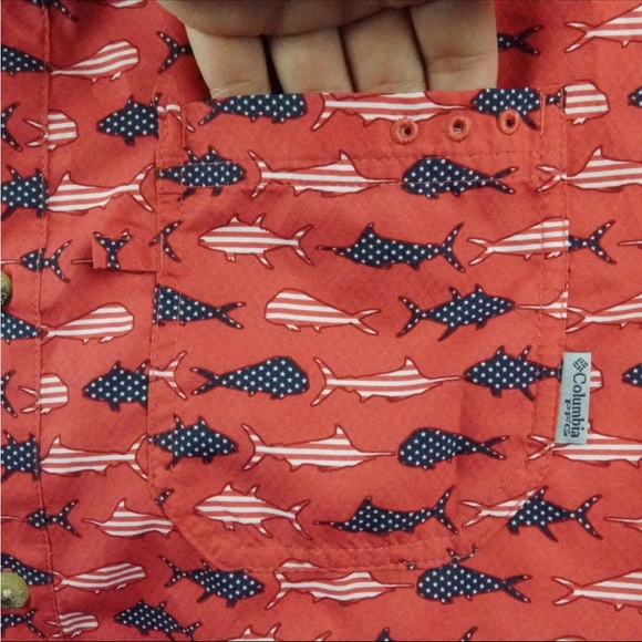 Columbia PFG Button Up Shirt Mens Large Red USA flag Fish Print Vented Fishing - Picture 4 of 12